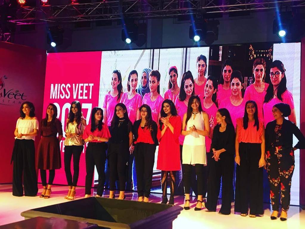 Oohmbsocial's tweet photo. #OohMyBlog #exclusive the finalists of #MissVeet2017
#VeetAcademy
#oohmyblogexclusive https://t.co/KbXXRr7HfN https://t.co/Y6SDxmKmoX