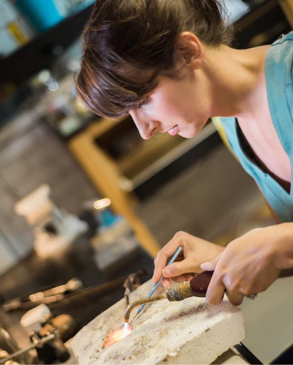 ShopAtBiltmore's tweet photo. Make beautiful metal jewelry today 11-3 at @stylethenestavl! #avlevents #shopavl #asheville #visitasheville https://t.co/XBJv9EBN91