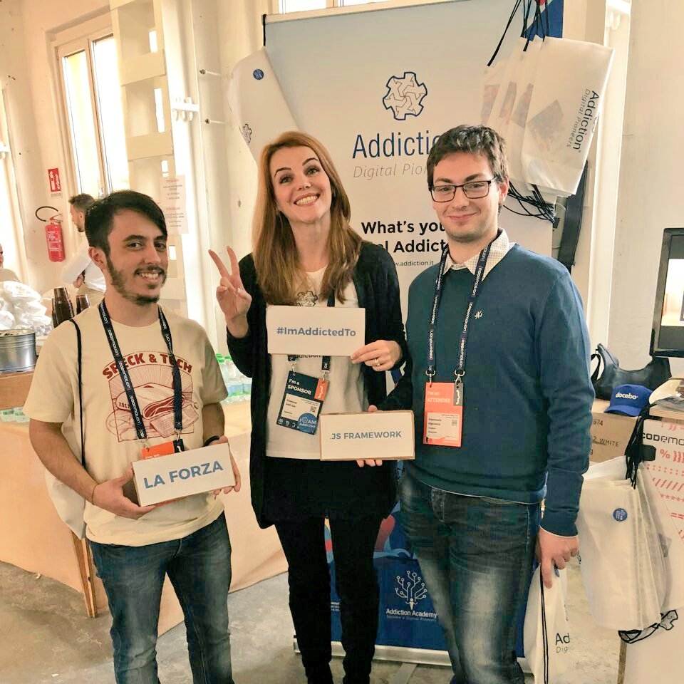 Addictiondp's tweet image. Cosa succede quando i tuoi amici dicono a cosa sei #ImAddictedto? 😂
Grazie ragazzi! 😃#codemotion