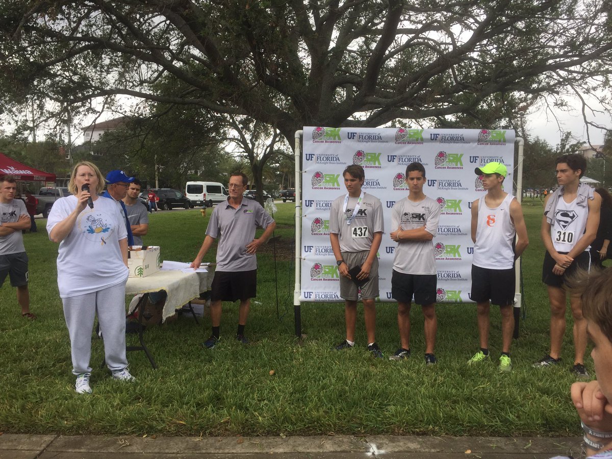 AofCreek's tweet photo. Thanks to everyone for supporting #cannonballsforkayne! Great turnout at #braincancer 5k! AOF won the fastest team - (Thanks for XC support) Donations can be made at https://t.co/a6AaYmp5gW https://t.co/RCIq36H5da