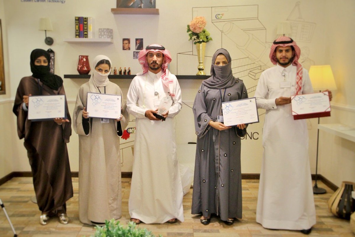 CGT_sa's tweet photo. @AbuElbanaat نحن متفائلين بأمثالك صديقنا " أبو البنات " الحمدلله نحن مشروع وطني تنموي ونطمح  بأن نرى ، هذا الوطن يتفوق في إبداعات رؤية جيلنا المنتعش وسيكون شبابنا وفتياتنا هم الأيدي العاملة لوطنهم الغالي .. ونعم سنحقق ذلك بشعارنا قوة وطن 
.
.

شكراً لك ياولدنا .. 
.
.
. https://t.co/CG8DrpuKat