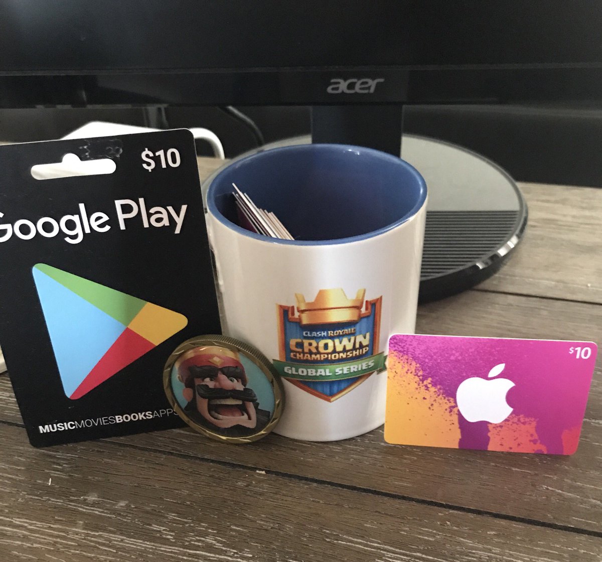 Weekend is here! Let’s celebrate with a quick giveaway! Winner’s choice! Follow &amp; RT to enter :) winner announced in 24 hours.