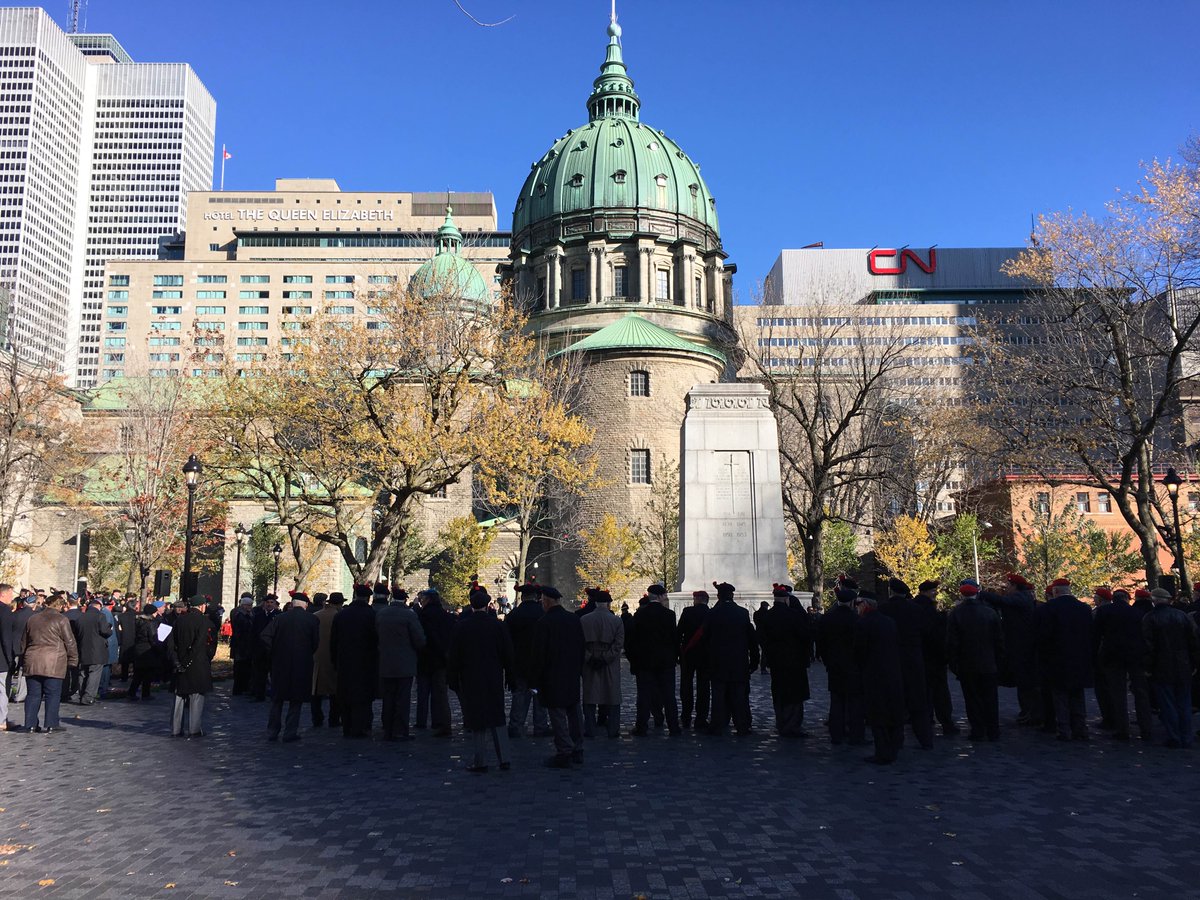 Remembrance Day ceremonies underway in Montreal #LestWeForget https://t.co/M2CIhVwrJL