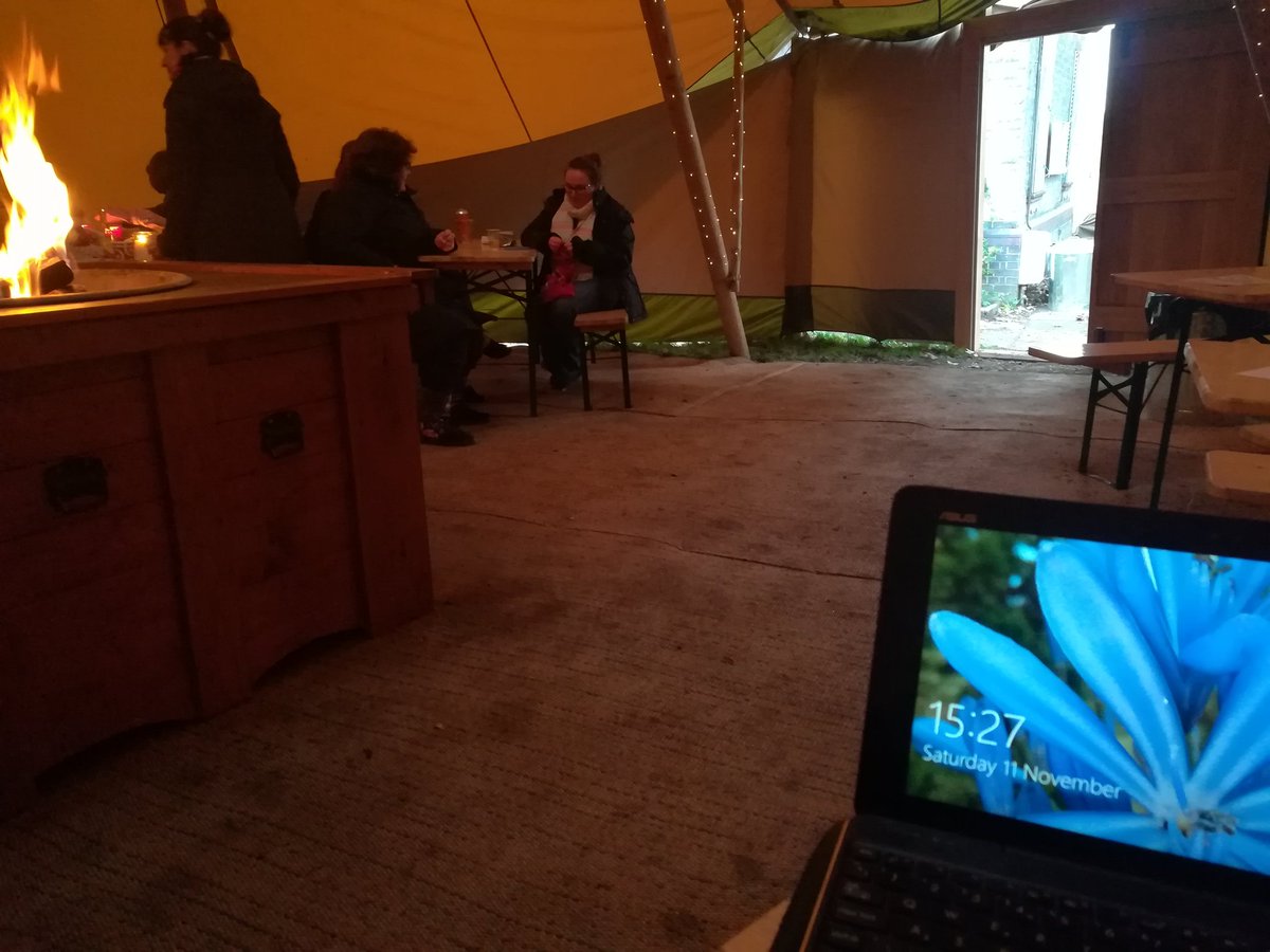 JoeDoeBooks's tweet photo. Not a bad place to try to catch up with my word count on the third &amp; current JoeDoe book.
Very nice job @ThirstyCamb #thirstyriverside https://t.co/I3TyjIJaYZ