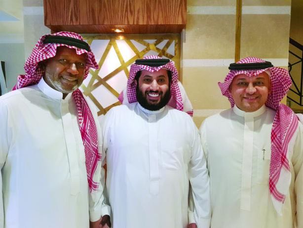 faisel10101's tweet photo. #كاسxالعالمxحيوحشنا_٢
#كاس_العالم_حيوحشنا_٢
تركي قاعد يضبط الرياضه من جديد بيض الله وجهه https://t.co/0s5cgk4fl6
