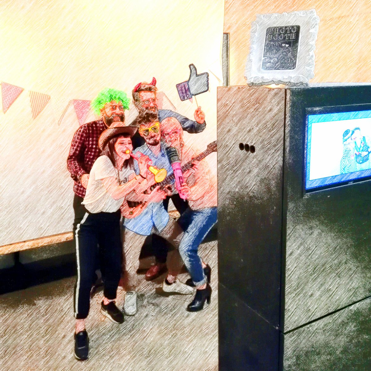 clickboxverona's tweet photo. Memories from last #photobooth in #pizzeria #itigli https://t.co/NQNh7XQuPn
