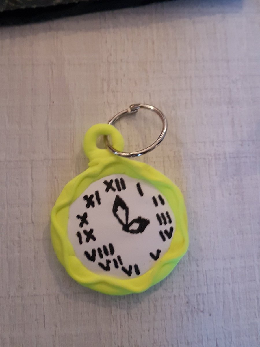 DonatCorda's tweet photo. Momento creativo del día, comienza el taller de jumping! Los pequeños artistas ya están manos a la obra! https://t.co/agxoOOq83i