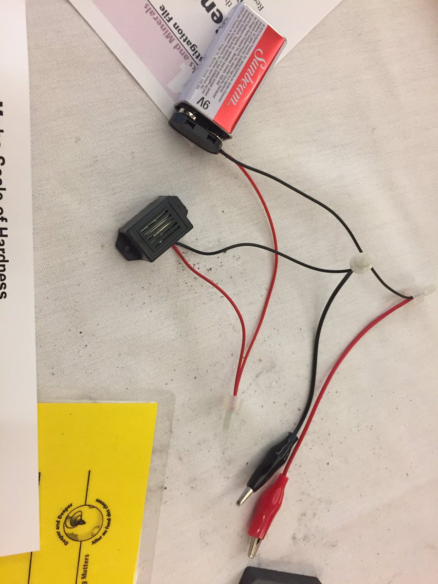 TDSB_STEM's tweet image. @MiningMattersCA session @staoapso 2017!  @TDSB_GC in action when classifying rocks &amp;amp; minerals...inquiry &amp;amp; critical thinking.