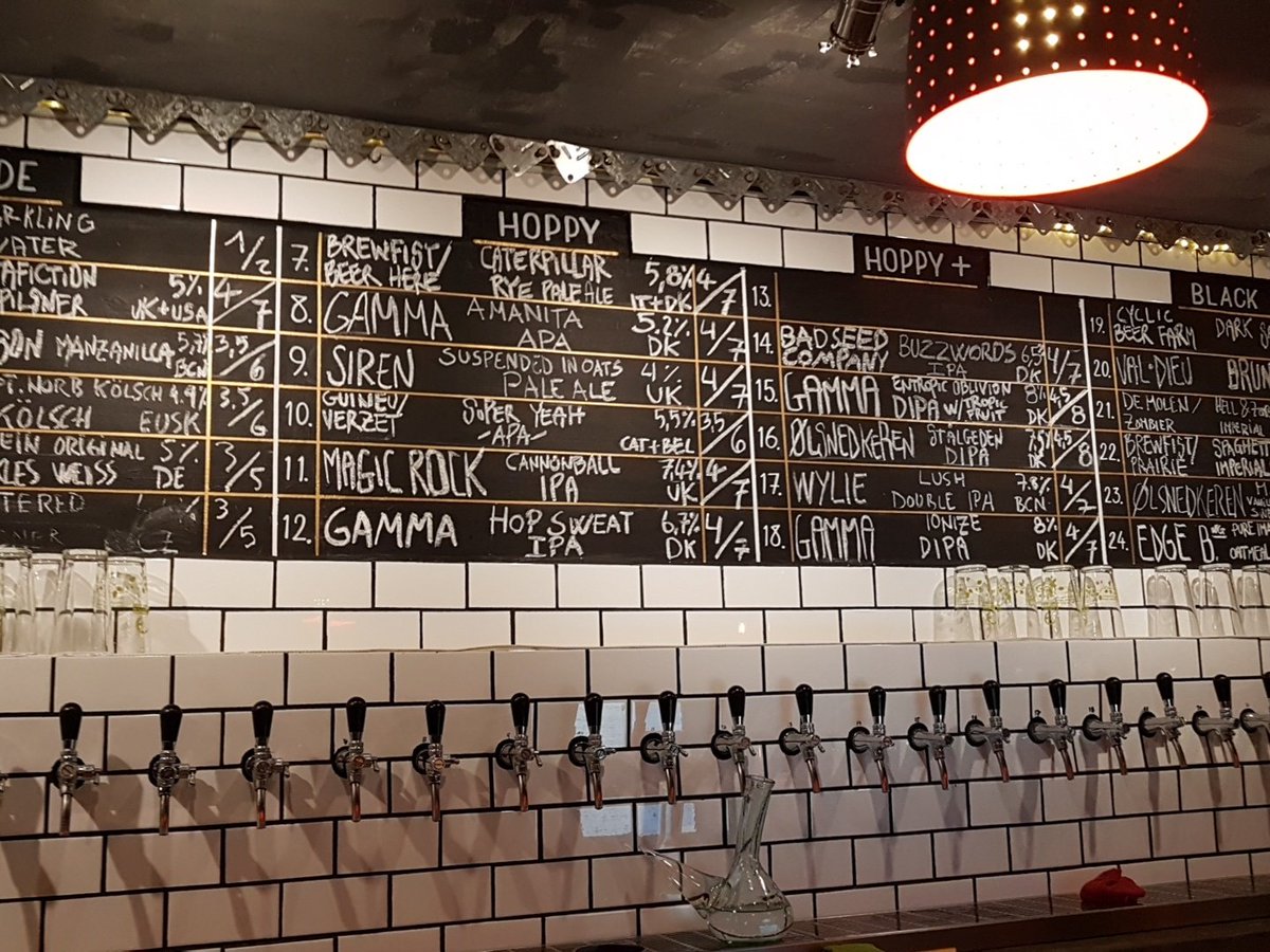 CRYSTALTIPSMAND's tweet photo. Spoilt for choice #olgod #Barcelona https://t.co/NUTyDttez1