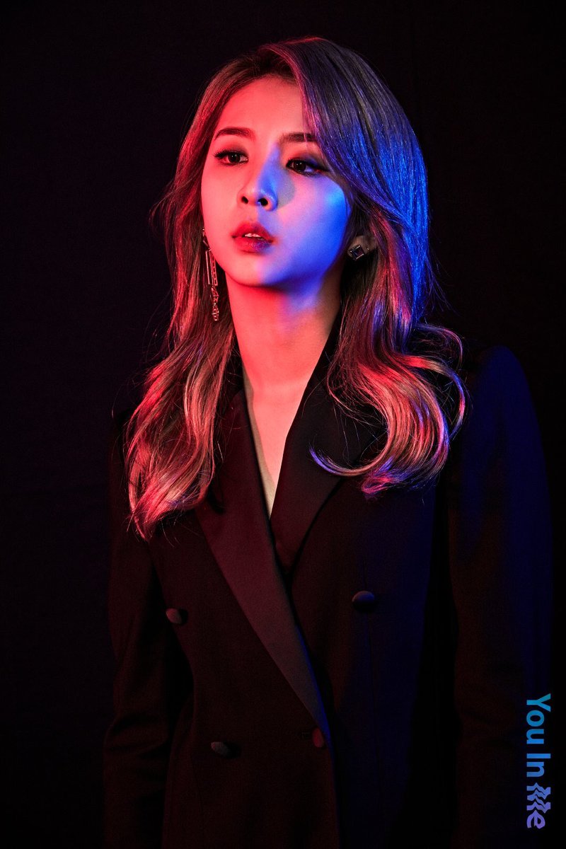 HallyuRTWT's tweet photo. [Teasers] @KARD_Official - "You In Me"

#Kpop #1450AM #Radio #Kard https://t.co/WClt8rz0qR