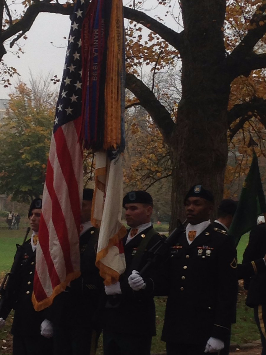 orthveillon's tweet photo. #WWrite #11novembre #VeteransDay #Lyon #WWICC France commemorates its 99th Armistice Day by inviting a U.S. Army Delegation of 50 soldiers and military personnel to remember the American entrance into WWI.They also enjoyed the post-ceremony gathering. https://t.co/2AVoN1yw3m