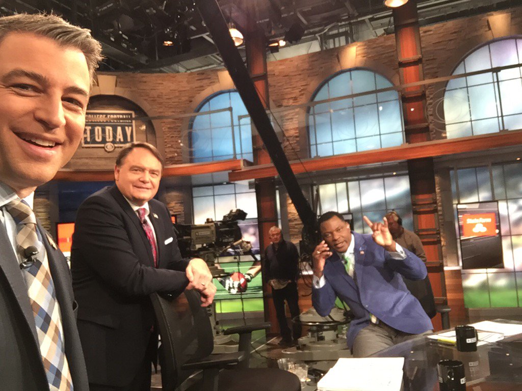 Adam Zucker On Twitter Our Long Time Teammate Cbscoachnutt Joining Me And Jonesn4mo For Our Seconcbs Doubleheader Dsor