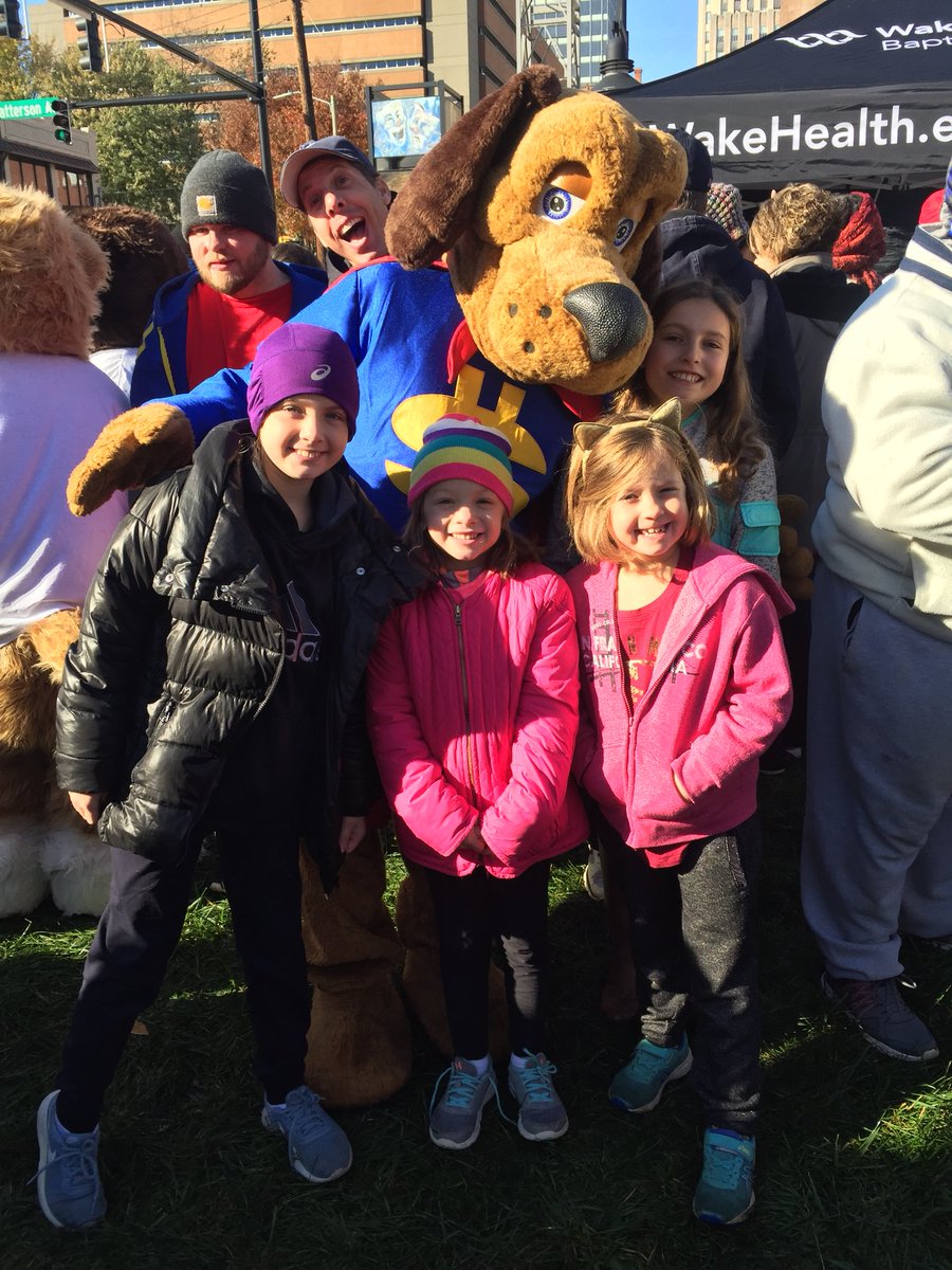 mshepberl's tweet photo. Heart &amp; Stroke Walk 2017... My WHY is for those who cannot and for my family!  #WFBH #MissionToImproveHealth @BerlingerBob https://t.co/k09gtgOBt2