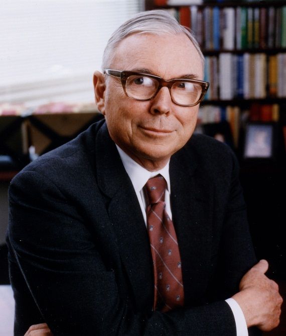 booknshelf's tweet photo. 20 Book Recommendations from Billionaire Charlie Munger That will Make you Smarter https://t.co/Do6yRfwpUT https://t.co/ErT1uksktl