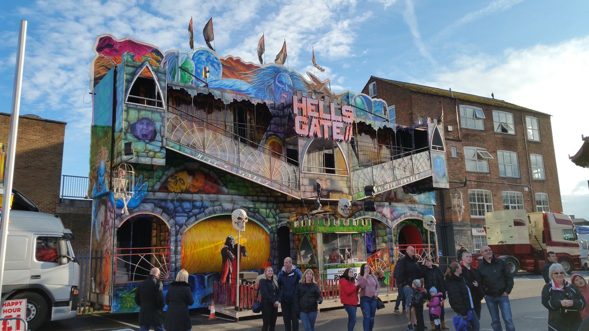 Winsford_Steve's tweet photo. The fabulous Loughborough Fair today @loughecho @LboroSport @lswhc_ @lborodynamofc https://t.co/SZ8qou3L6C