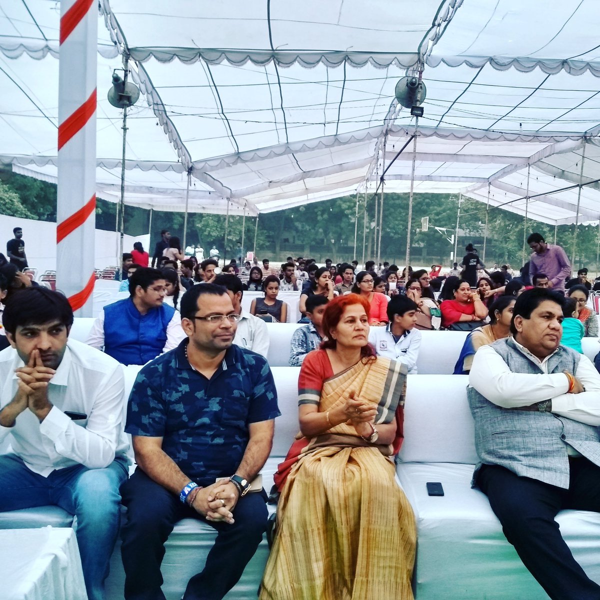 MDUCPAS's tweet photo. Dinesh raghuvansh, famous Indian poet as chief guest for the zonal youth festival 2017. 
#ZYF2017 
#maharaharyana 
#MDUGurugram 
#Team_social_media https://t.co/wMPGlOQHJS