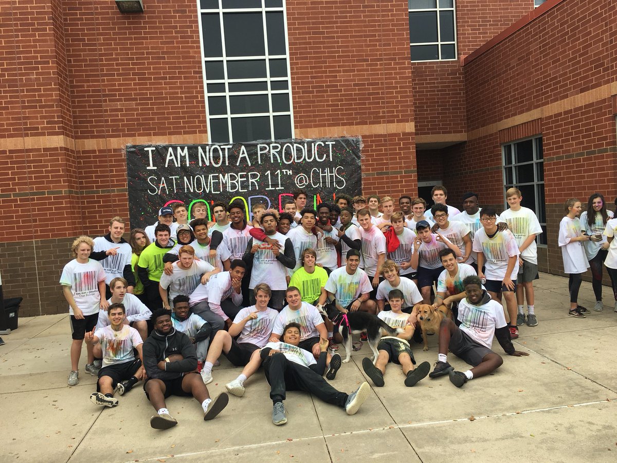 CHPantherPride's tweet image. S/O to our District Champion @CHHS_FOOTBALL team for coming out this morning to the Color Run! #chpantherpride #pantheron #colorrun2017 @stuco_chhs