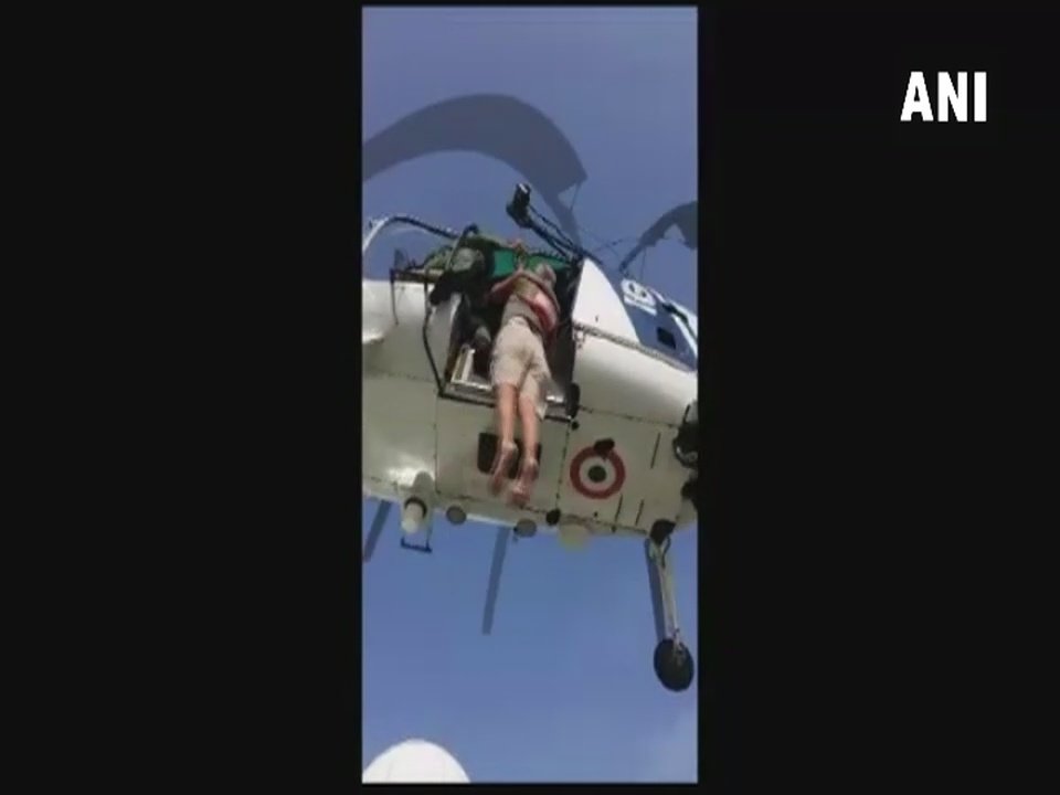ANI's tweet photo. Medevac operation was conducted by Coast Guard to shift a 75-year-old German passenger experiencing a cardiac arrest on board a Mumbai-Colombo passenger ship. Passenger was shifted to a hospital in Goa. https://t.co/omacCPRutJ