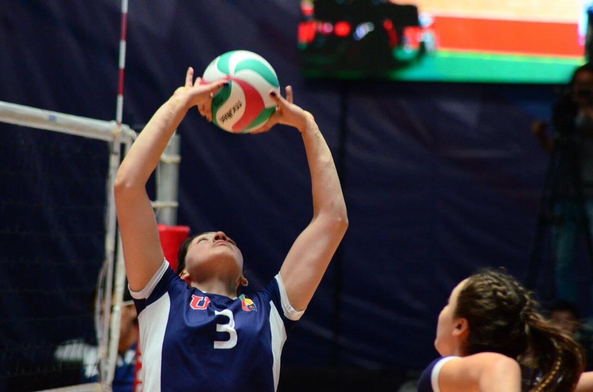INDChileOficial's tweet photo. #FinalesLDES TENEMOS NUEVAS CAMPEONAS NACIONALES!! La Universidad de Chile terminó con el dominio de cuatro años de la Universidad Andrés Bello, ganando el cuarto set por 25 a 22 y con ello se lleva el partido por 3 sets a 1 y el título nacional LDES https://t.co/Jh7arBCTc9