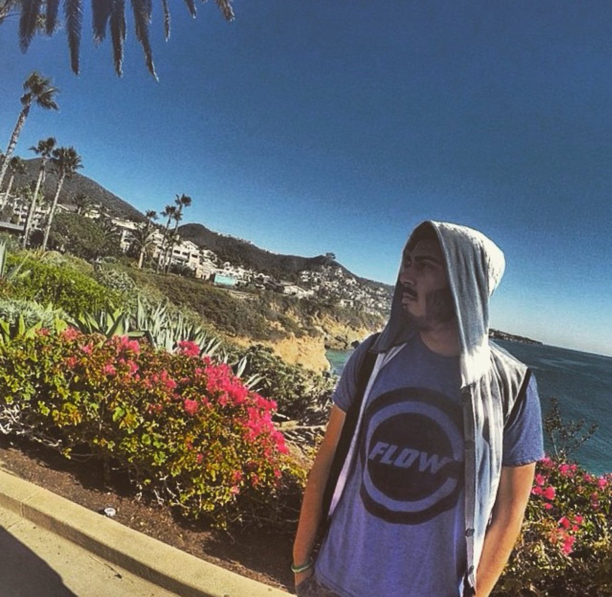 iRome927's tweet photo. NEVER talk down on yourself or others. Words have tremendous power. Instead, use them to build, uplift, empower and love.
#justmythoughts #lagunabeach #ocflow #p3 #StateOfMind #wordplay #artistlife https://t.co/Umw0kPAQ8V