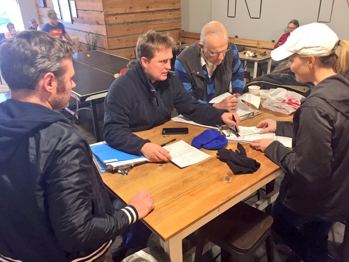 NorthldProgress's tweet photo. Quick pre-canvassing training. #infor10 #progresstakeswork https://t.co/eqr5WrXJx3