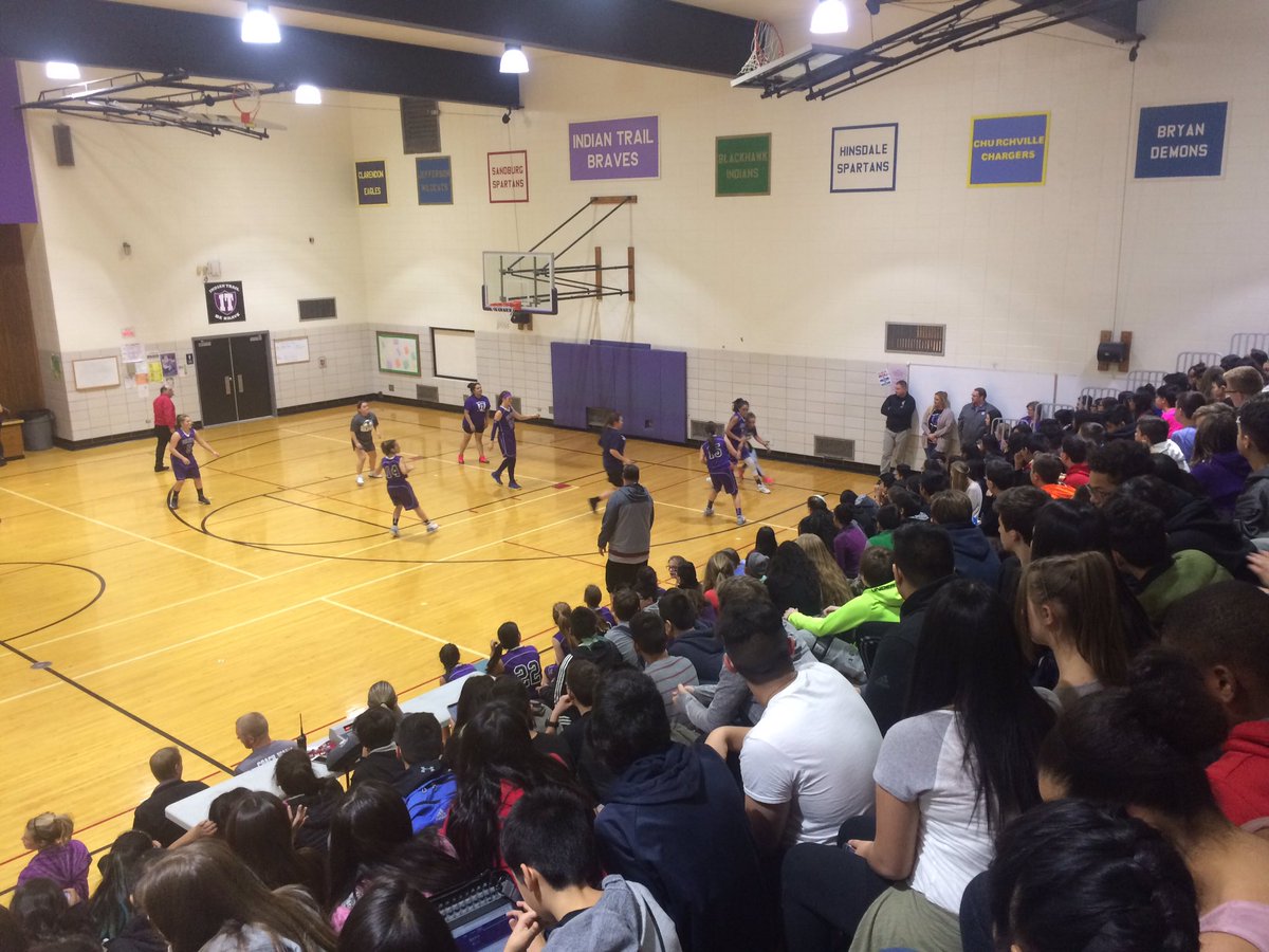 MsBledsoe155's tweet photo. #LadyBraves vs #ITfaculty with Coach Bennett. It was a close game! #fridayfun #ITbeBrave #ASD4ALL https://t.co/n2b7O2RLQY
