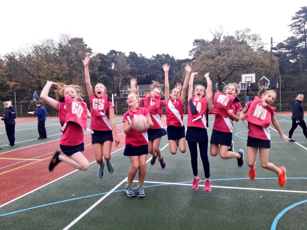 SG_SportDept's tweet photo. #netballnews Netball came 6th out of 16 teams and only lost by one goal to the team that came second place. Girls were great and smiles all round! #gosherbs https://t.co/RS6wePl0eu