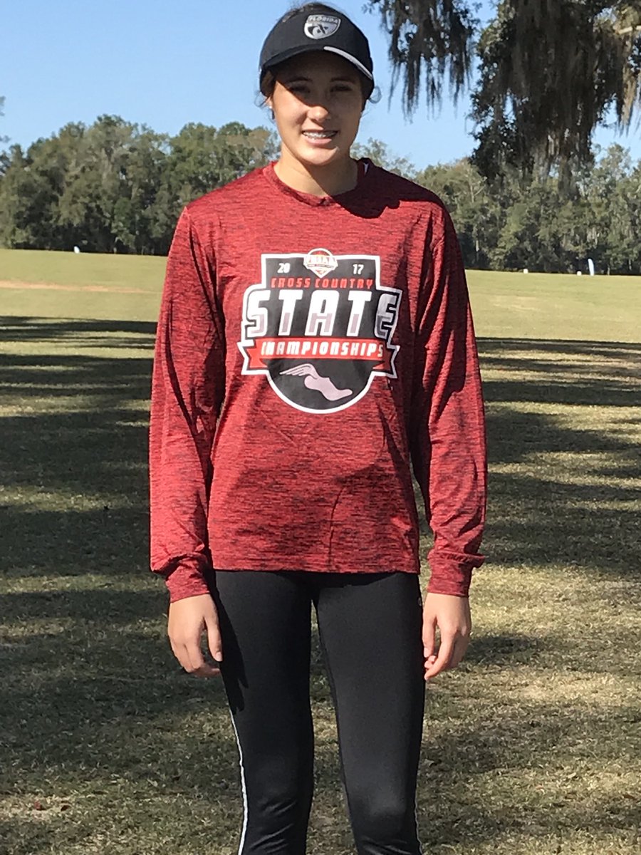 ECSsports's tweet photo. Elizabeth Wetmore finishes strong at the State Cross Country meet placing 15th in Class 1A with a time of 19:46.37. Congratulations Elizabeth! Thank you Coach Crawford for a great season. #SentinelStrong #ECSsports #XC https://t.co/QWnQHtb5Yp