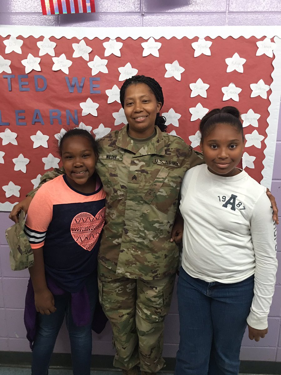 KosyUpper's tweet photo. #veteransday Thank you to all who served! 🇺🇸 https://t.co/a6hgXLIKED