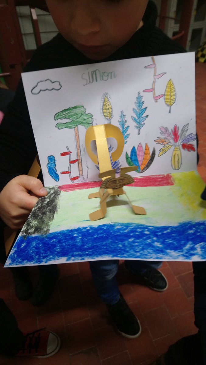 ChateauNantes's tweet photo. Quand Petit chaman deviendra grand....... #animationenfants #expochâteau #Or ou comment transformer un chaman en jaguar/oiseau/chauve-souris https://t.co/RAJmqsVkIx