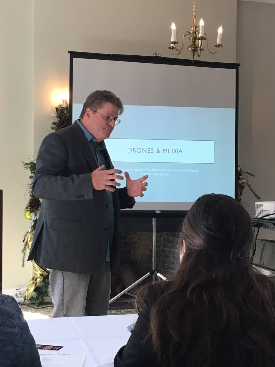 ArkansasSPJ's tweet photo. Henderson State University's Michael Taylor presents on using drones to tell stories. #APW #FallMiniConference https://t.co/puyMUODcaq