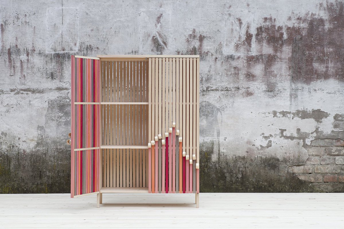 ArDes2013's tweet photo. #فن #ديكور #تصميم 
خزائن إبداعية بطريقة مبتكرة بطبقات ملونة، حيث قامت شركة سويدية بتصميم هذة الخزائن في أسبوع التصميم لعام ٢٠١٧ 
المزيد :
https://t.co/wL5KnKQEpp https://t.co/8ofZWQRSeb