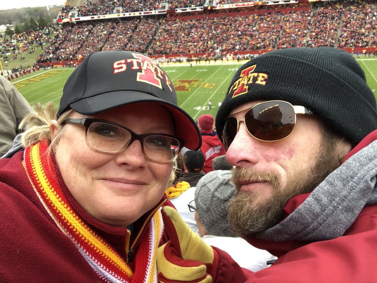 BridgetBing's tweet image. Celebrating a great group of seniors. #CyclONEnation