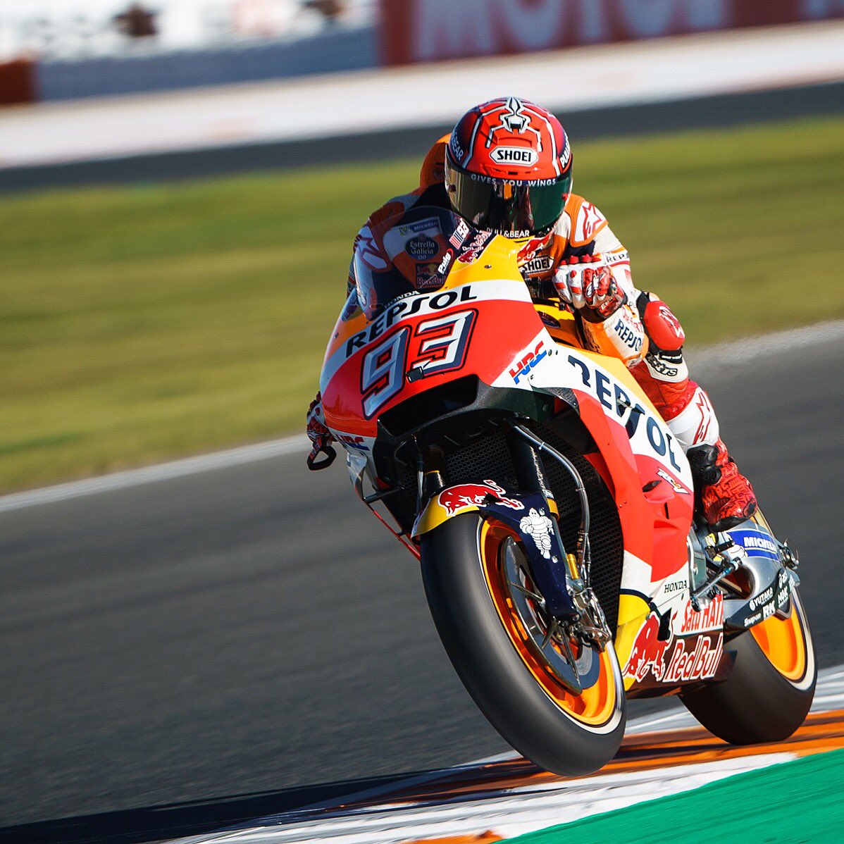 Mañana tenemos el día más importante del año! Salimos P.1! / Tomorrow we have the most important day of the year! We start P.1! #ValenciaGP