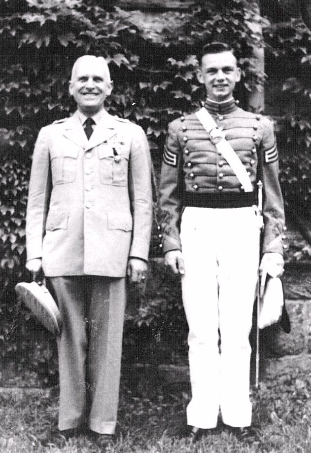 goodreader12's tweet photo. Thinking on this #VeteransDay of my dad and brother, graduates of @WestPoint_USMA whose lives were always governed by duty, honor, and country.
#USArmy #USAF #military https://t.co/lftQQdrGl4