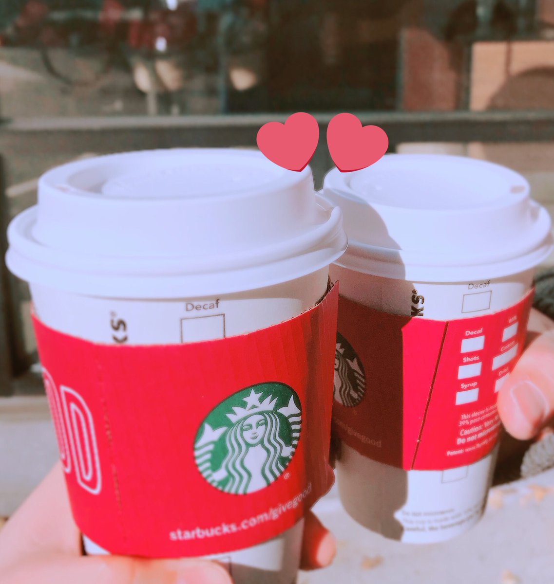 megaaamag's tweet photo. Free tall coffee for veteran/spouse. Thank you #starbucks #HappyVeteransDay https://t.co/OgM42ojlFH
