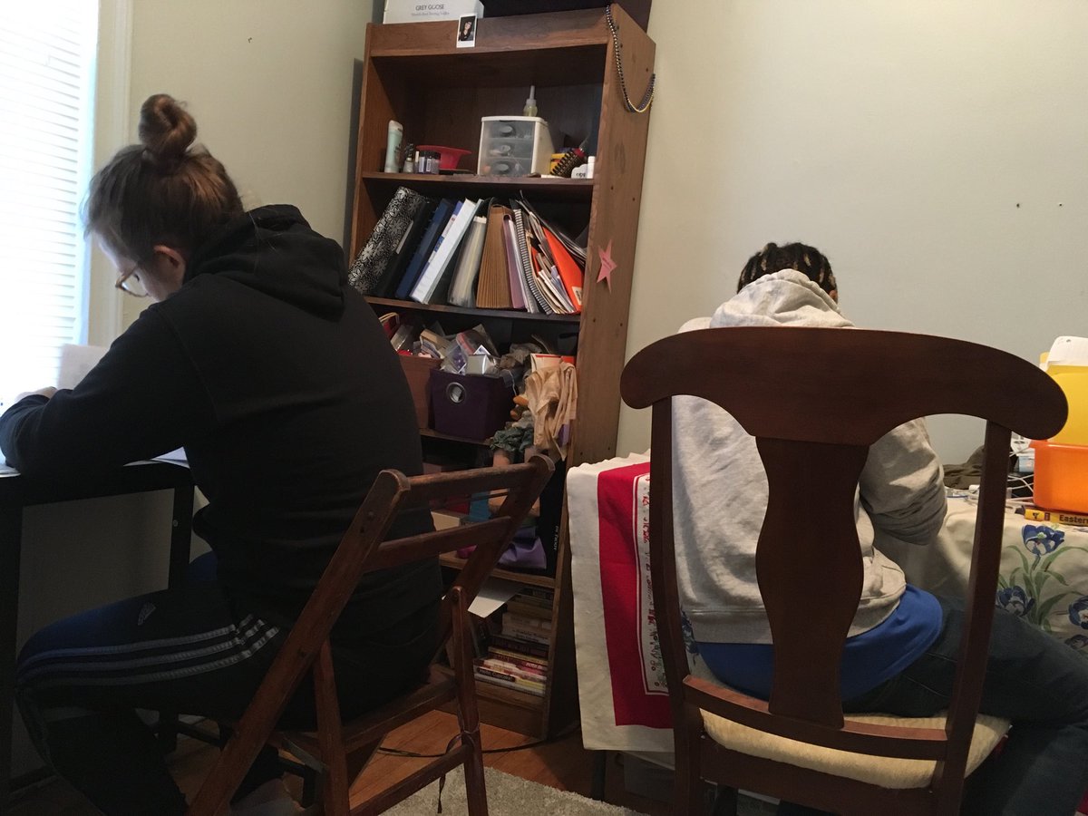 janere101's tweet photo. Twitter please don't tell, I have hired college students to do the work for me. #throwmoneyatproblem https://t.co/mTNaW5doCR