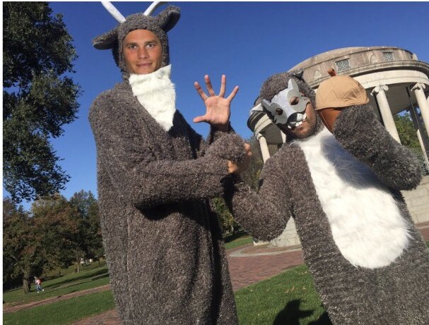 ameliahyesook's tweet photo. @Edelman11 The Squirrel and the GOAT are geared up and ready for day 2 of shooting! #nuttyprof is coming to town! #emersoninanutshe11 https://t.co/6dNi0iHSUu