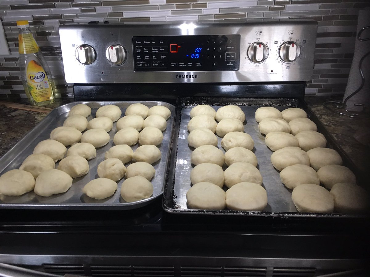 alotofgoodness's tweet photo. #4dozen about to be #hotoffthepress https://t.co/wjLaECKSat