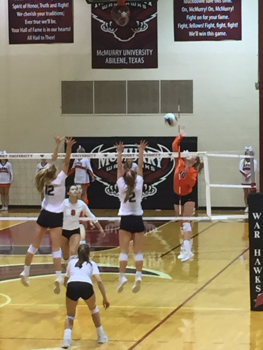 Ladycats win game 2.