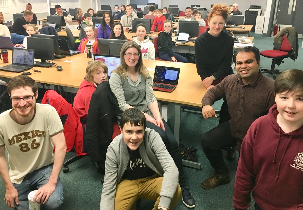 speediecelt's tweet image. Happy parents&kids @CoderDojoGalway morn class at #NUIG with mentors that included teenagers & @wibblywobblyweb. @nuigalway @GalwayScienceFe