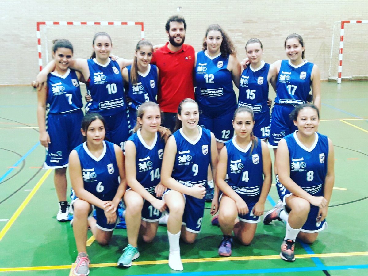 ADEliocroca's tweet photo. #BALONCESTO. Nuestro equipo cadete femenino grupo A @LorcaFCSAD Eliocroca pierde por 85-18 ante Superdumbo Maristas 02, uno de los mejores de la categoría. Pero gracias a Viveros Citroplant-Servicitrus, ¡nuestras chicas tienen vitaminas para seguir trabajando aún con más ilusión! https://t.co/E7OhtModSF