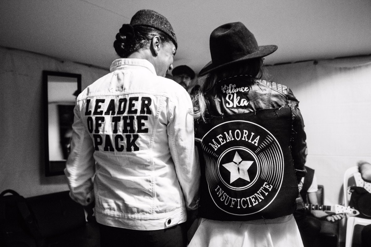 Tefausme's tweet photo. She is the leader of her pack, and me... learning from her steps, So much love and respect for @PaulineBlack and @theselecter @Altavozfest  #AltavozFest2017 https://t.co/tNqNT9sKWS