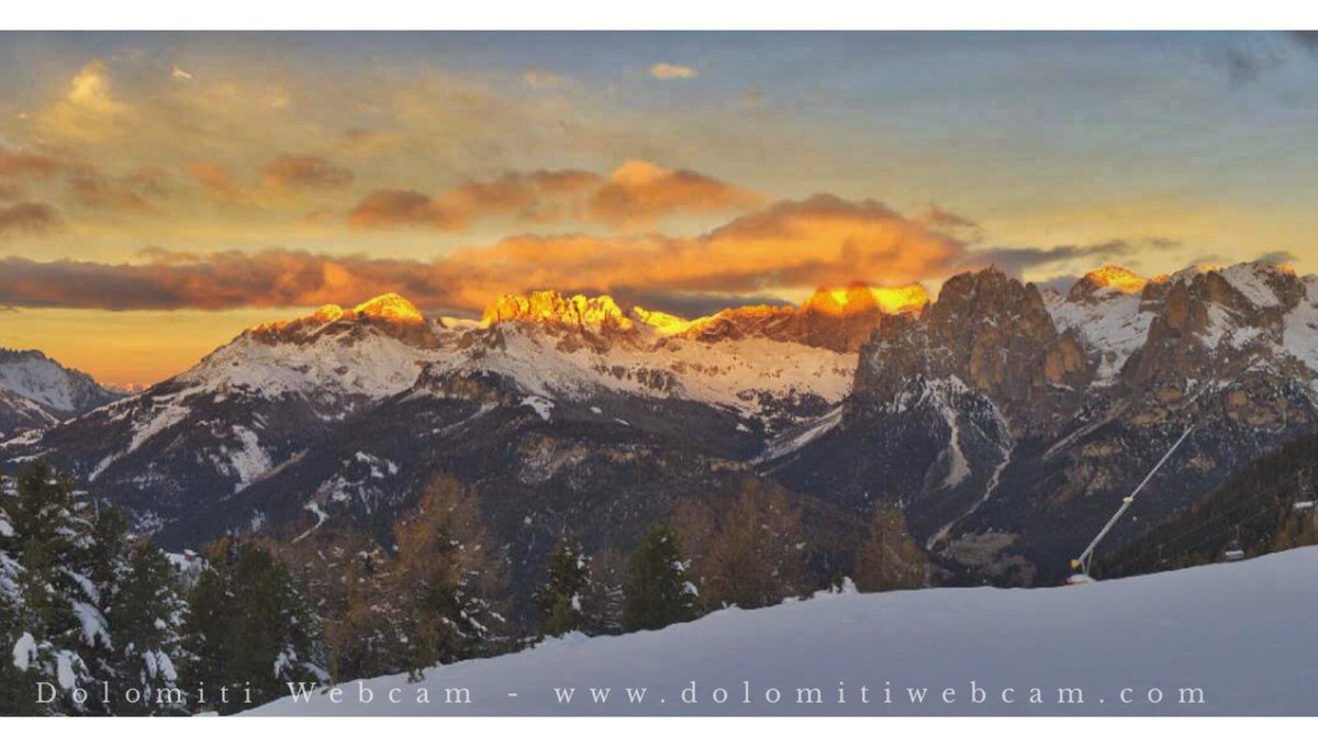Anche oggi spettacolo assicurato dalle #webcam #ValdiFassa #Dolomiti #Trentino