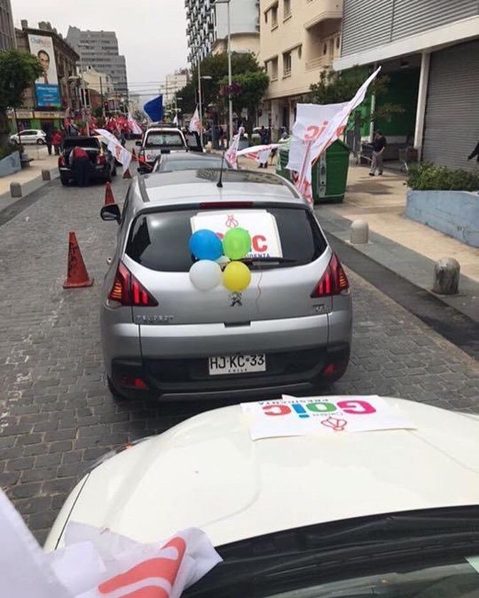 rixgoic's tweet photo. 🐝☝🏻🇨🇱Sigue la campaña y siguen las demostraciones de apoyo a nuestra candidata @carolinagoic . Caravana en Viña de… https://t.co/h2qmXGfuXr https://t.co/Ou5IBKTcHl