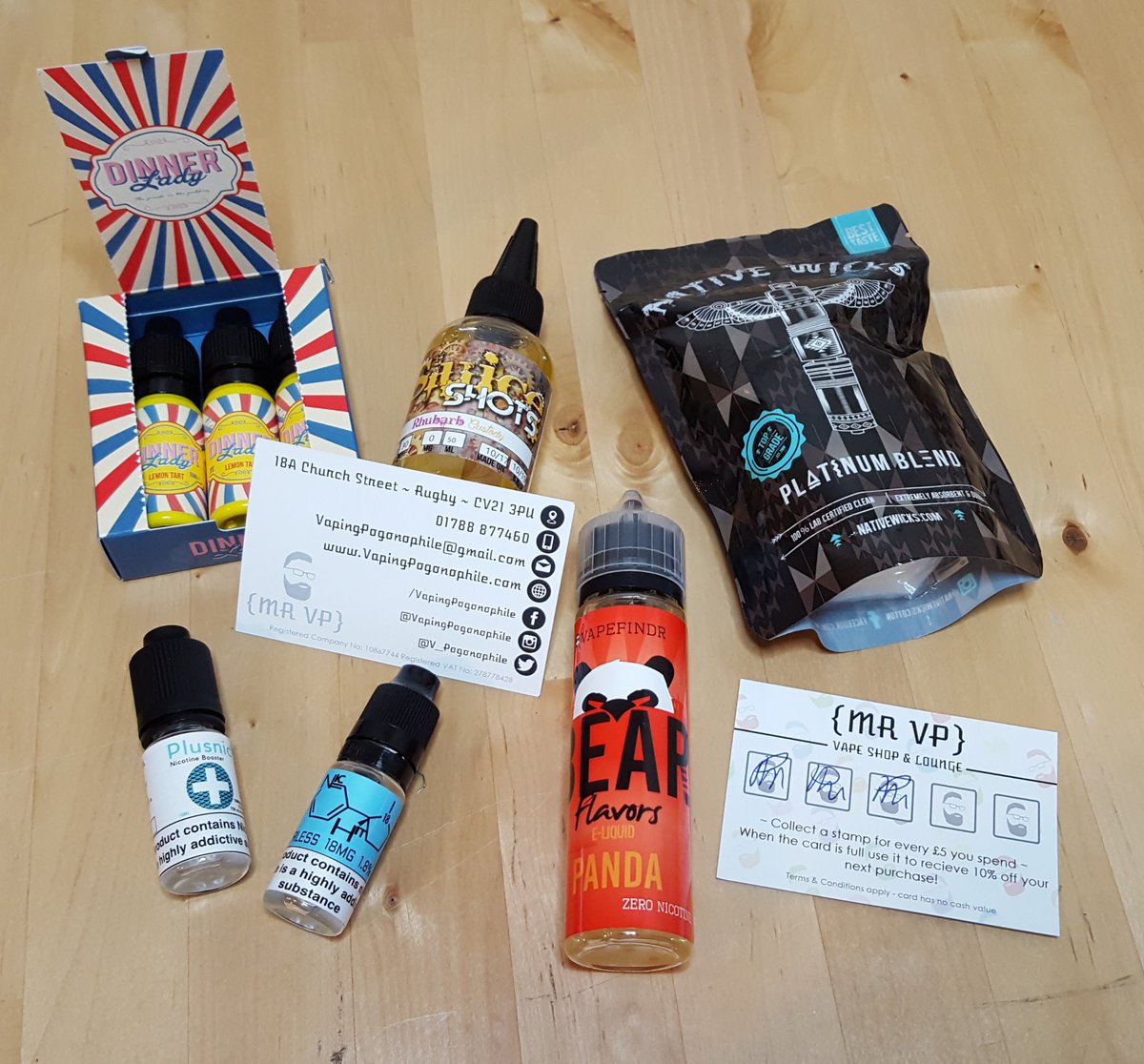 BenjaminWSo's tweet photo. Headed over to @V_Pogonophile 's new shop (Mr VP) today. Some g8 vape swag and the shop looks really classy, a definate new vape haunt for me😁 Thanks Mr VP for your help and excellent customer service😊💨💨💨 #vapelife @VapeDinnerLady @BearFlavors @SluiceJ #nativewicks💨💨💨 https://t.co/IZs8e1rho5