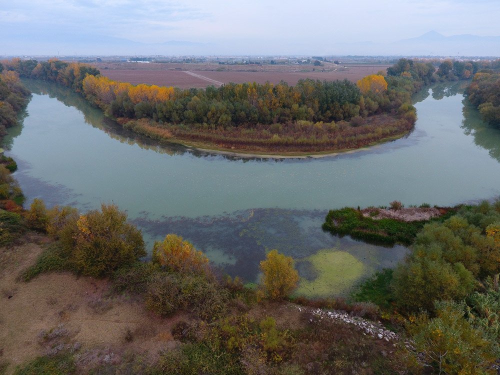vag_pap's tweet photo. #Pinios river near #Larisa at the beginning of winter. #lrsa #olympos #kissavos #river #dji #Phantom4 https://t.co/gLYJcENllZ