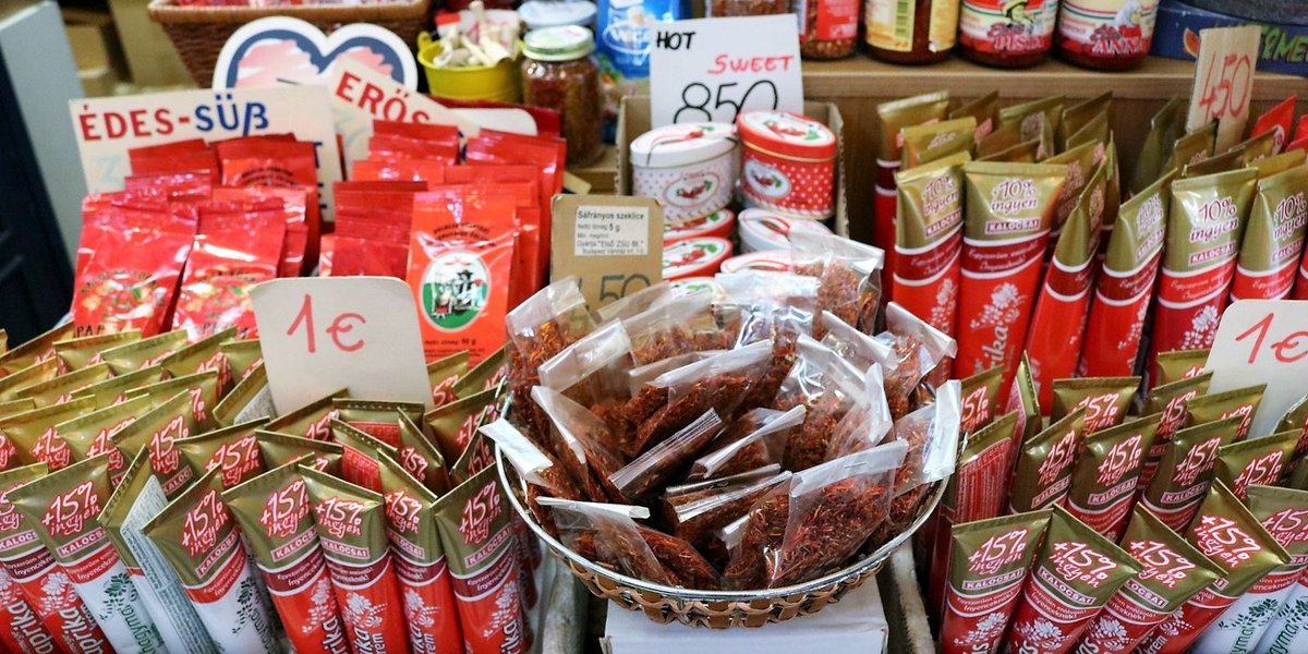 budapestlocal's tweet photo. So much delicious food at the #GreatMarketHall in #Budapest https://t.co/IuK6fa680K
#Foodie #Hungary https://t.co/LtJs5Yn9dF