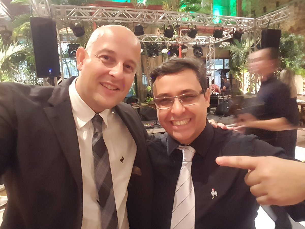 É nóis no Casamento do <a href="/CustodioTodinho/">Custodio PereiraNeto</a> no Rio #Toddy&amp;Rafa <a href="/Igortep/">Igor Assunção</a> !