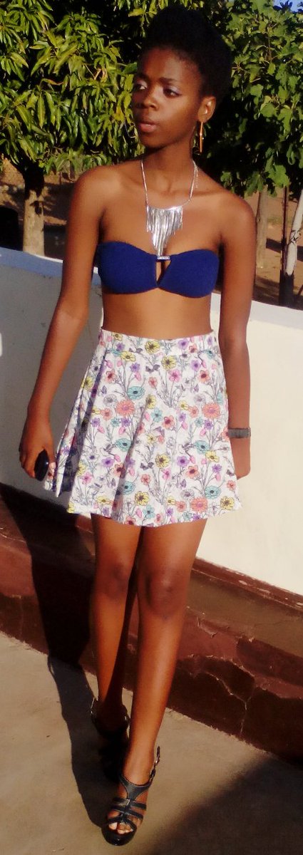 MphagaTrue's tweet photo. #Colourmodel please RT i could be it https://t.co/hthgttqCeF